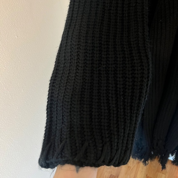Long black whimsigoth cardigan - Picture 2 of 4